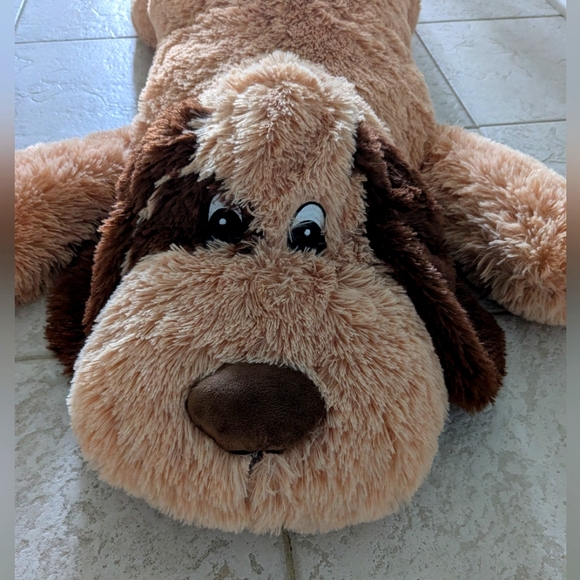 Fairfield Ready to Hug 41" Dog Plush Stuffed Animal - Picture 5 of 9